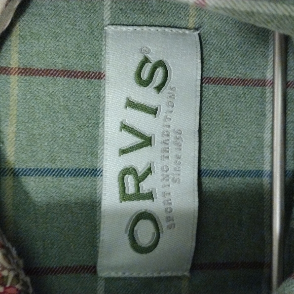 Men's Orvis size Medium dusty pistachio green check pattern button up - Picture 3 of 5